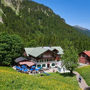 Berggasthof Einoedsbach Inn