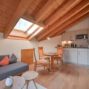 Haus Alpenkönig Apartment
